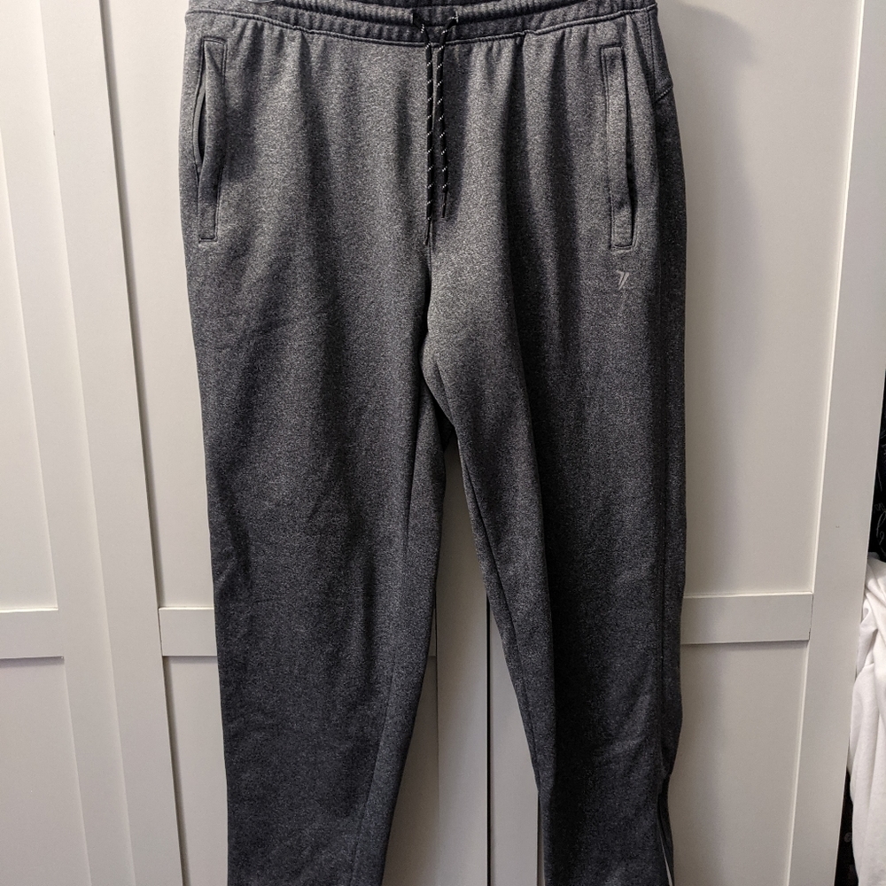 Old Navy Active Men's Medium Grey